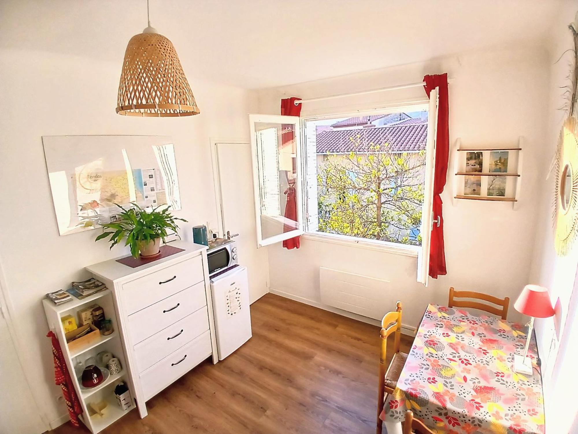 Comme Un Petit Studio - Totalement Independant - Entree Autonome Prades  Exterior photo
